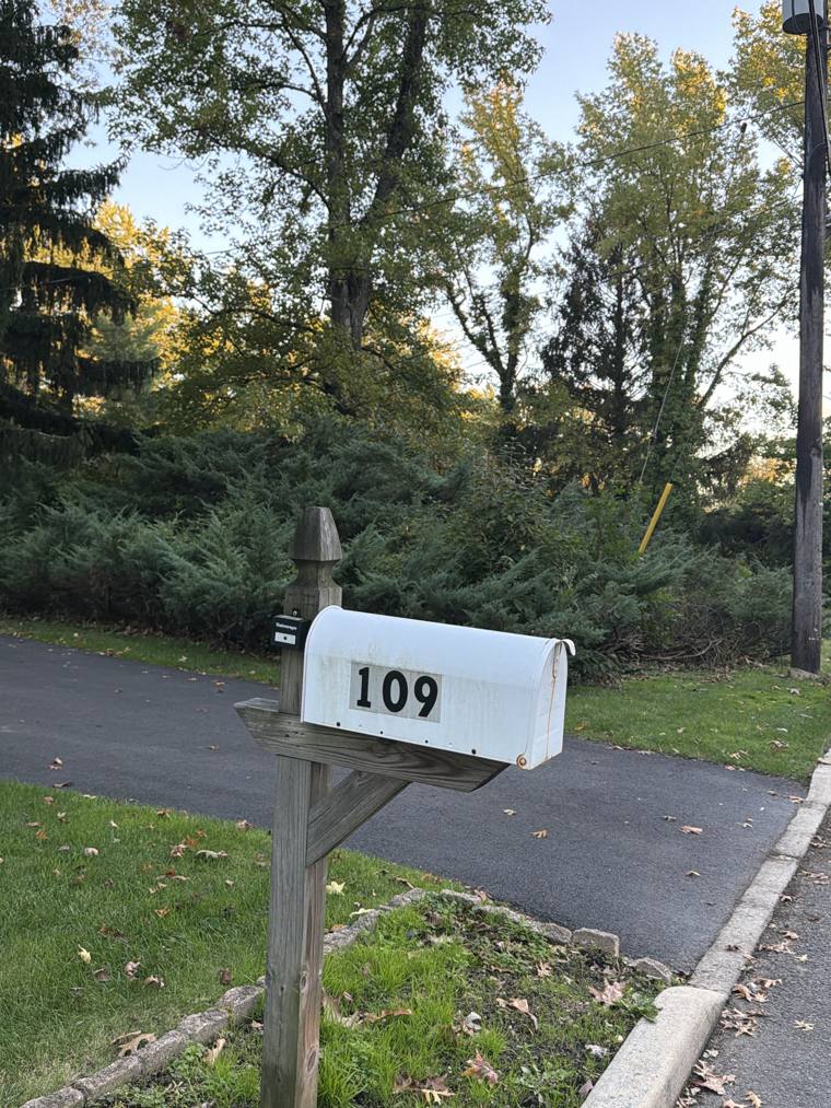 Mailbox 109 on Dr. UV's walk