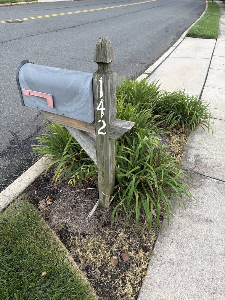 Mailbox 142 on Dr. UV's walk