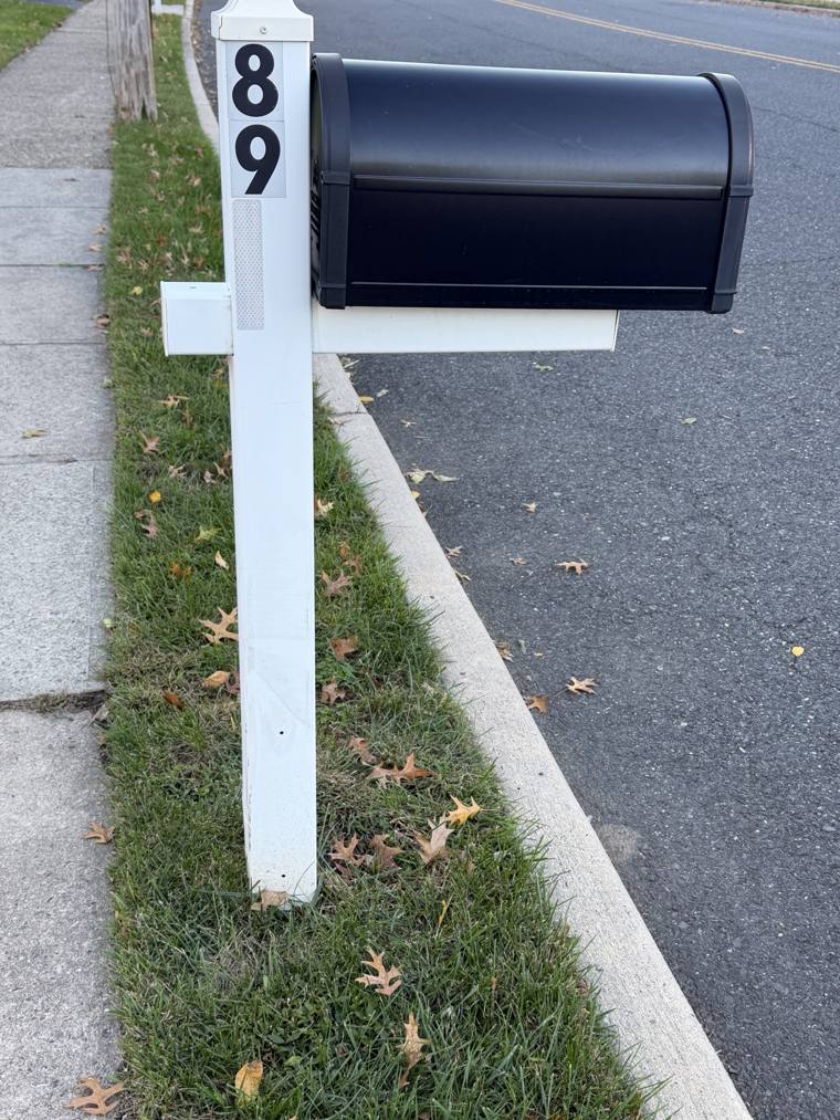 Mailbox 89 on Dr. UV's walk